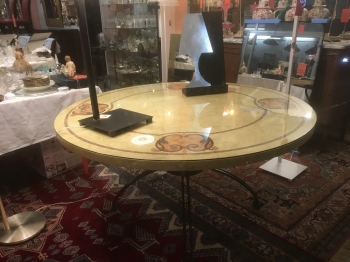 Table ronde imitation marbre
