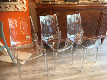 Chaise Vanity